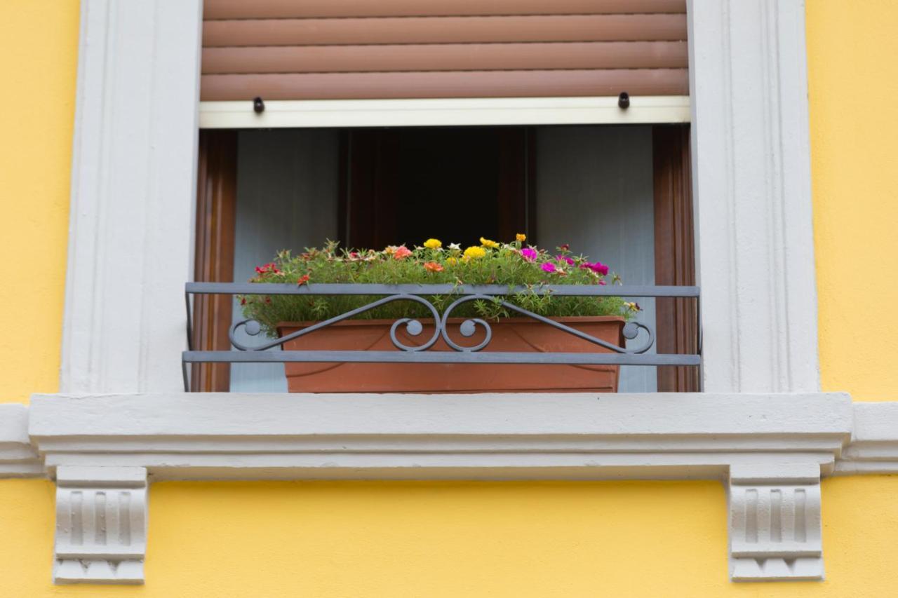 A Casa Di Anna, Elegant Flat In Cremona Appartement Buitenkant foto